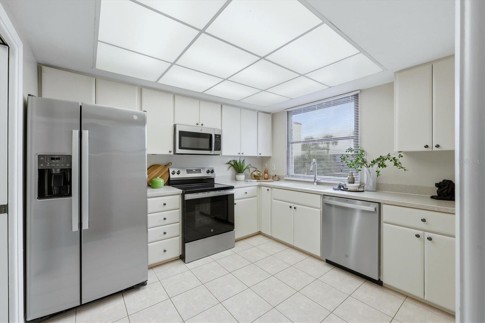 5058 MARSH FIELD RD #8, SARASOTA, FL, 34235
