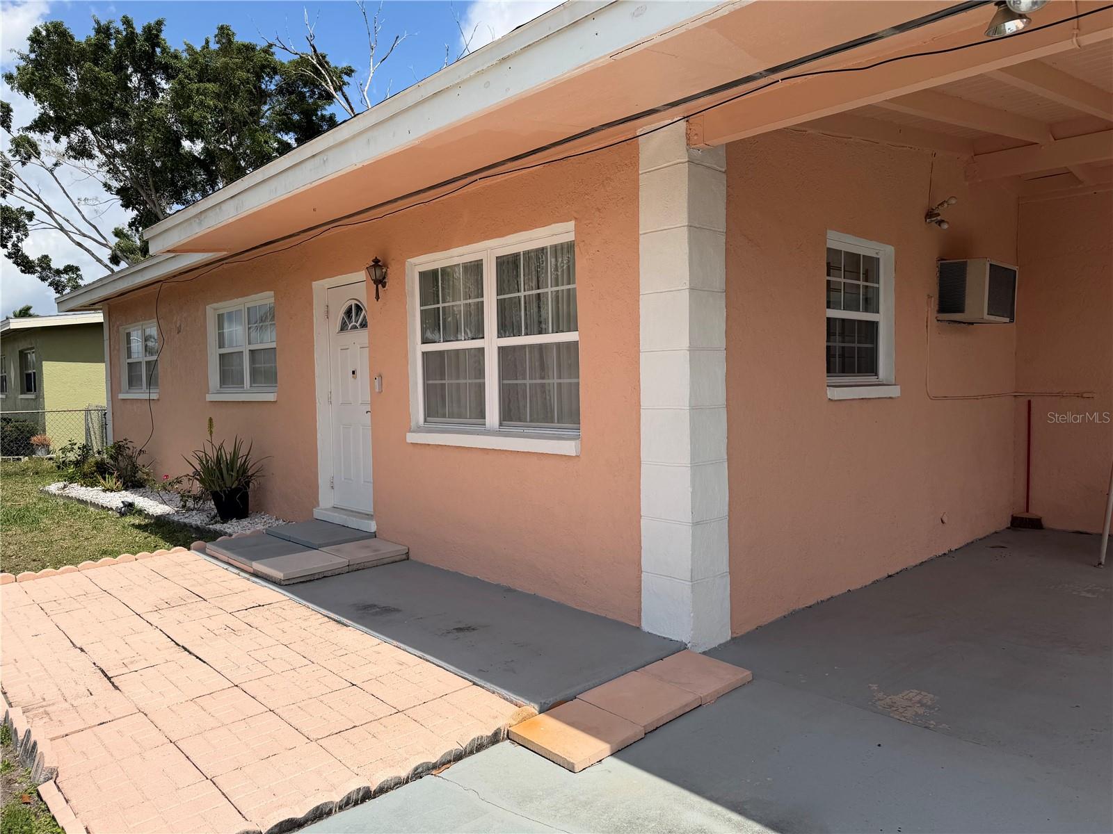32 ROANOKE DR #0, FORT MYERS, FL, 33905