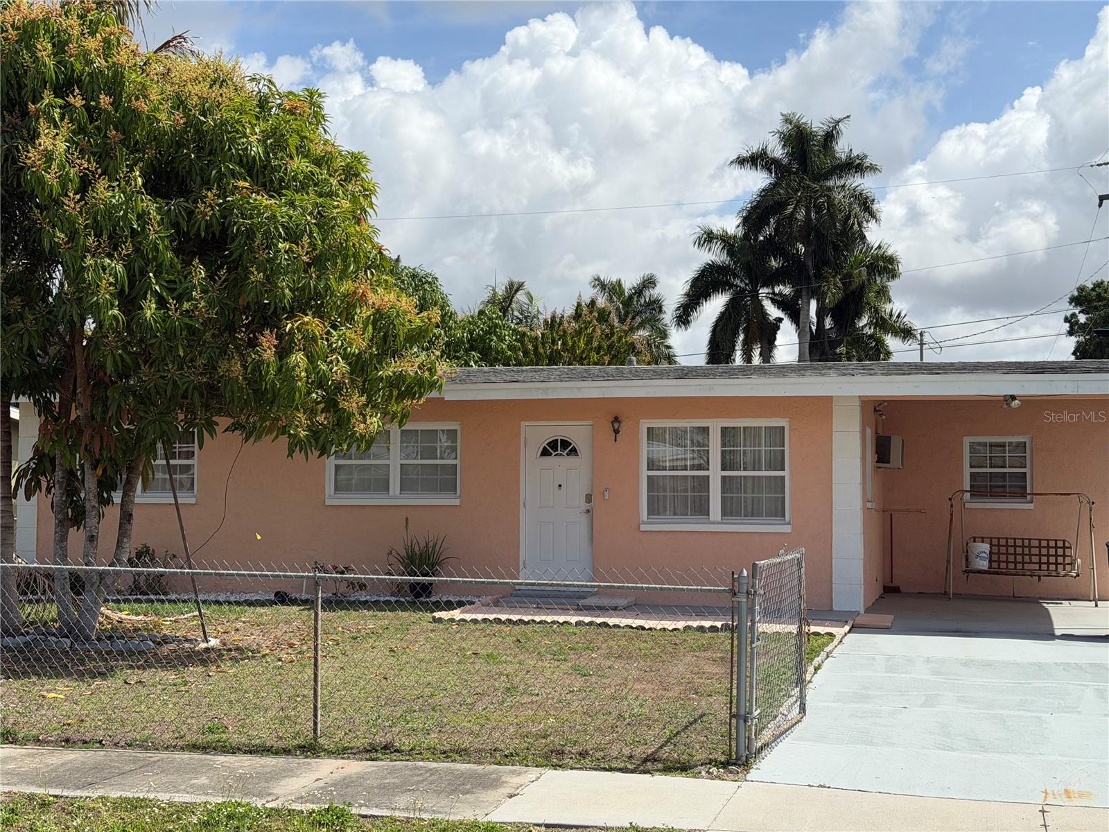 32 ROANOKE DR #0, FORT MYERS, FL, 33905