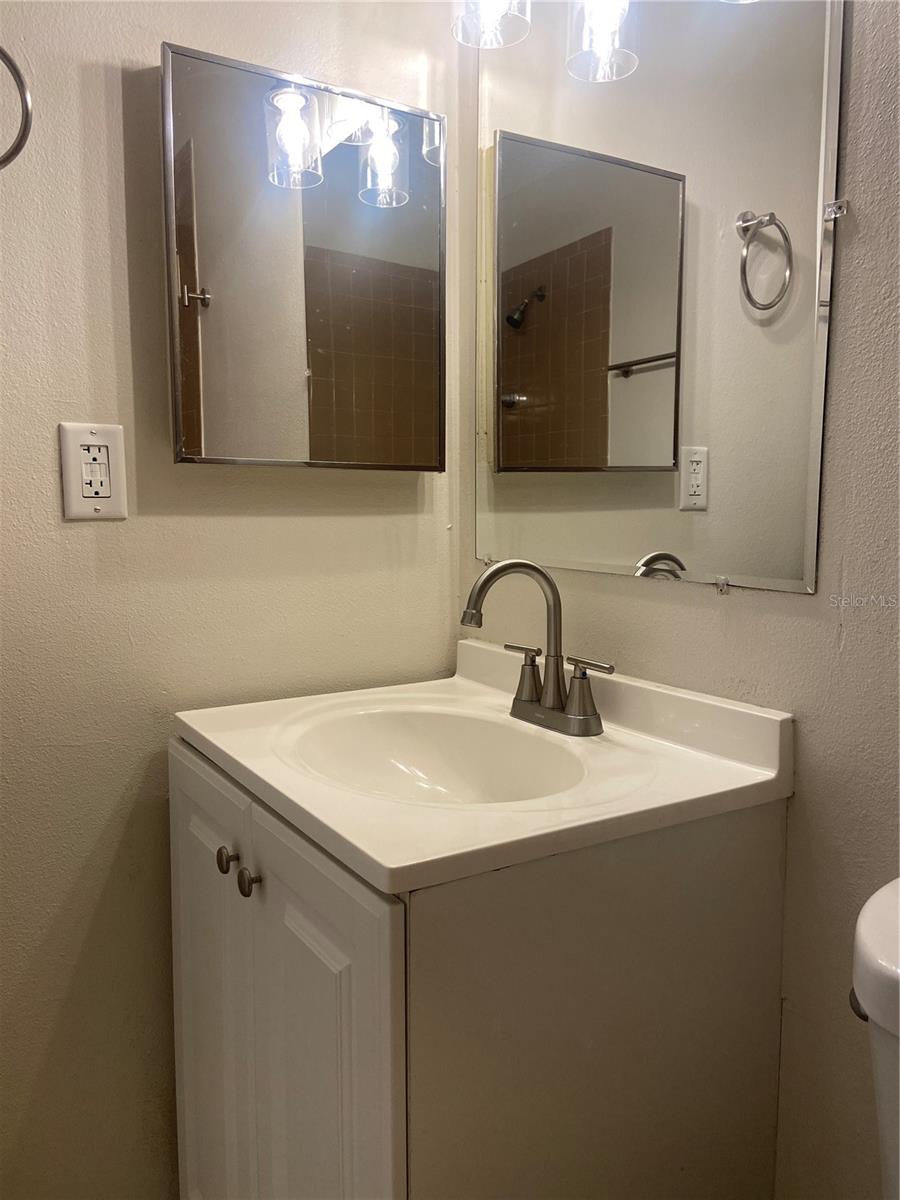 3822 VALLEY TREE DR VALLEY TREE DR, TAMPA, FL, 33610