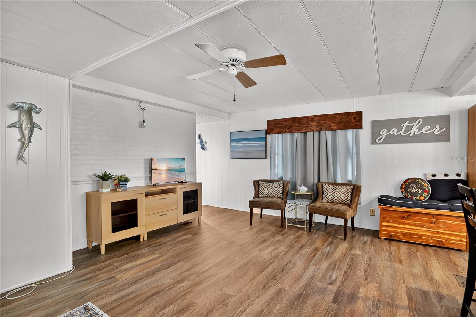 106 PALM DR, DEBARY, FL, 32713