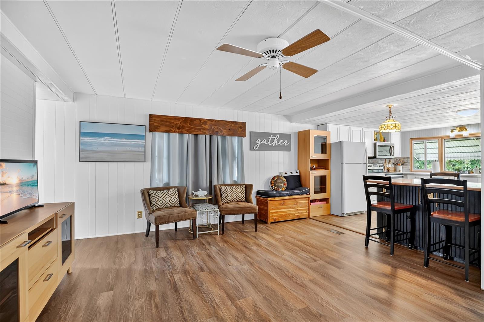 106 PALM DR, DEBARY, FL, 32713
