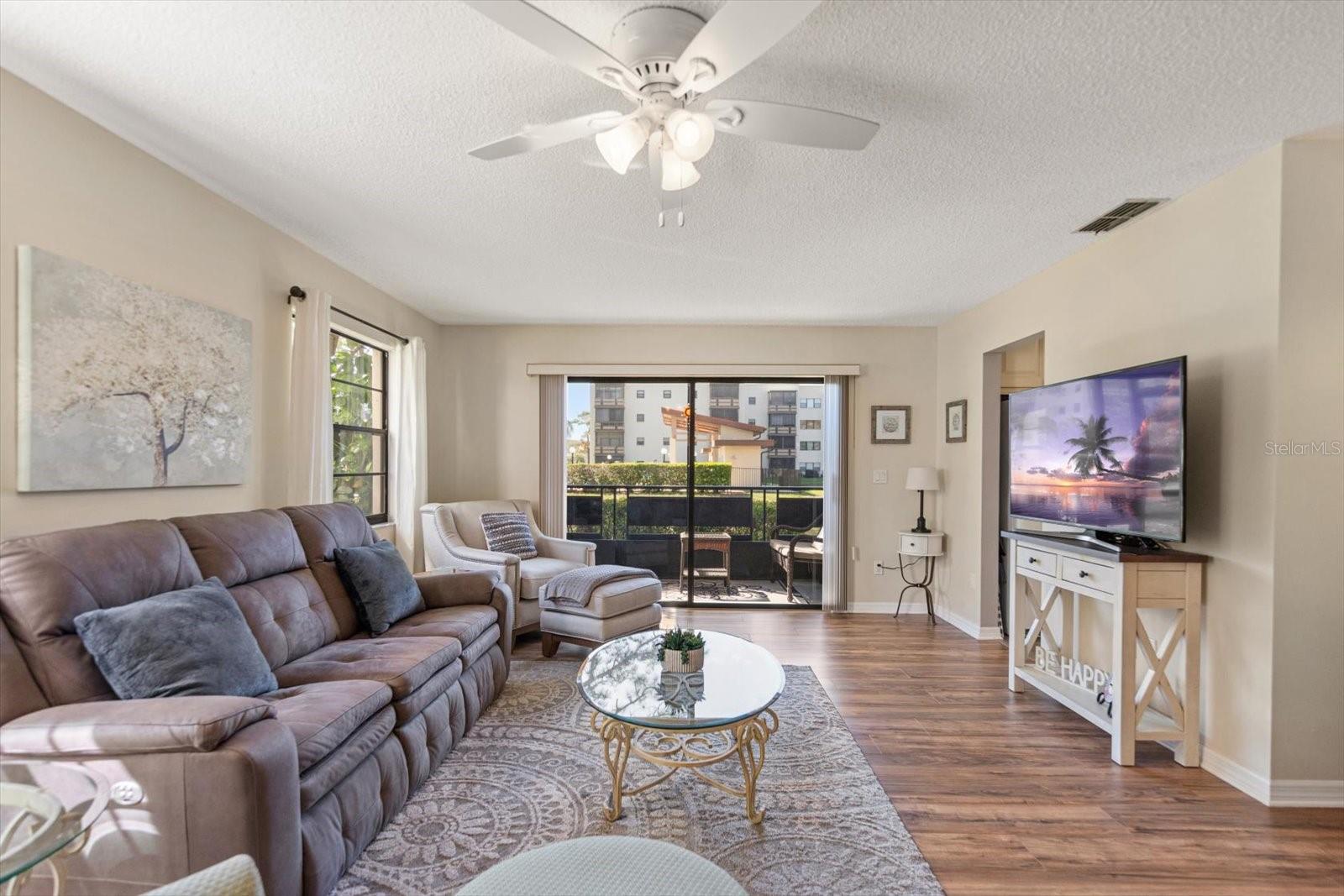 6080 80 ST N #102, ST PETERSBURG, FL, 33709