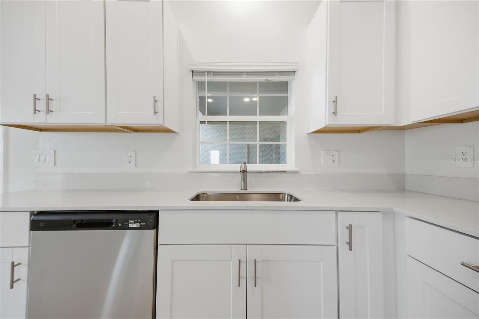 10848 FANNING SPRINGS LN, NEW PORT RICHEY, FL, 34655