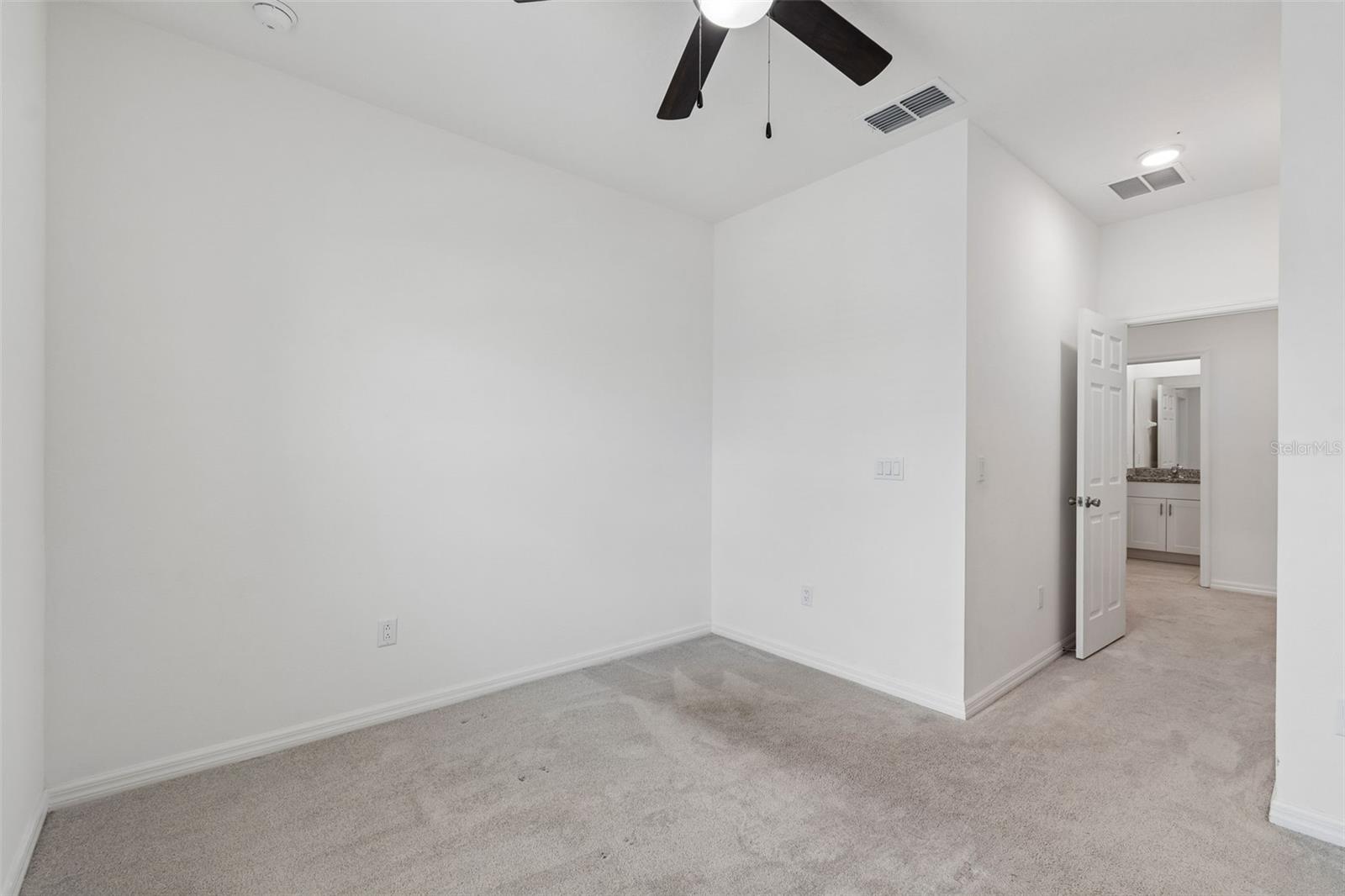 34214 ROGALLO LN, WESLEY CHAPEL, FL, 33545