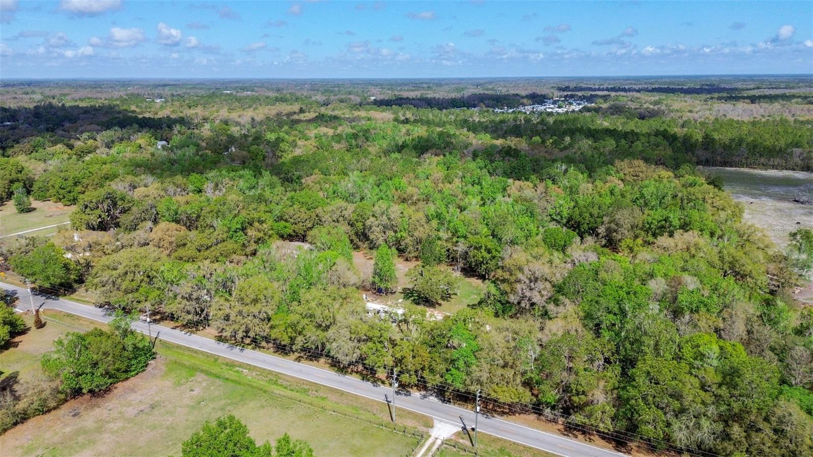 2015 W SOCRUM LOOP RD, LAKELAND, FL, 33810