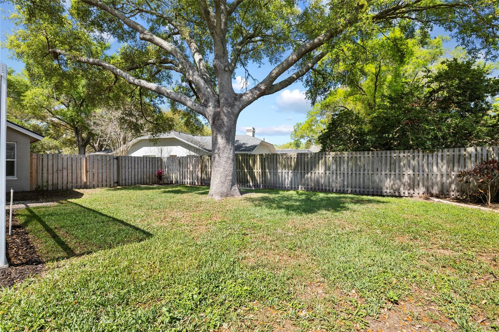 16705 SHEFFIELD PARK DR, LUTZ, FL, 33549