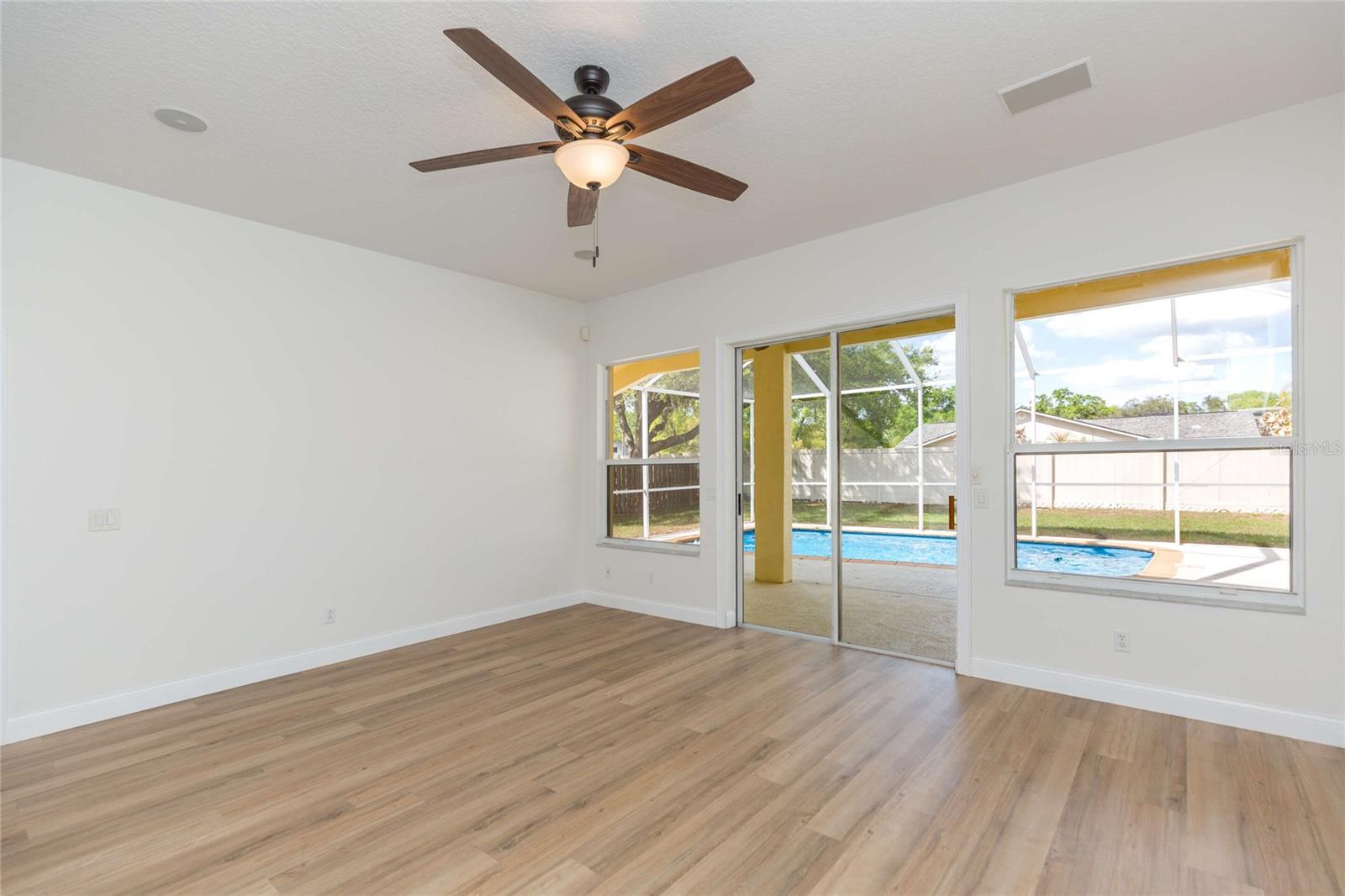 304 APACHE LN, SEFFNER, FL, 33584