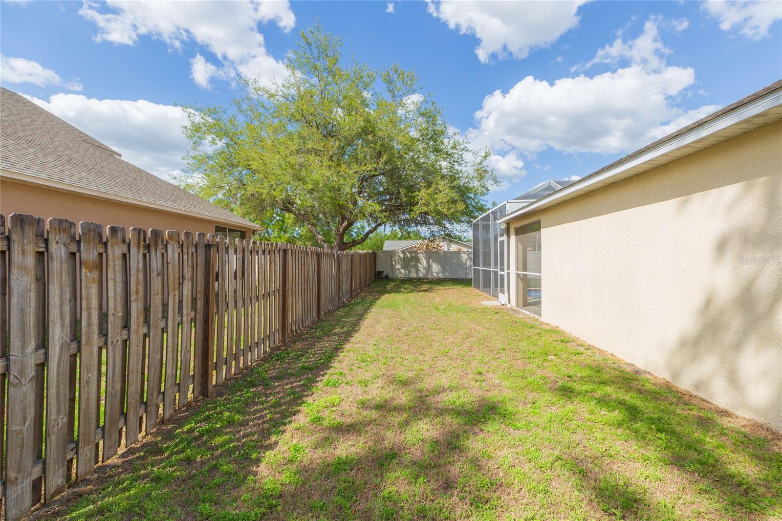 304 APACHE LN, SEFFNER, FL, 33584