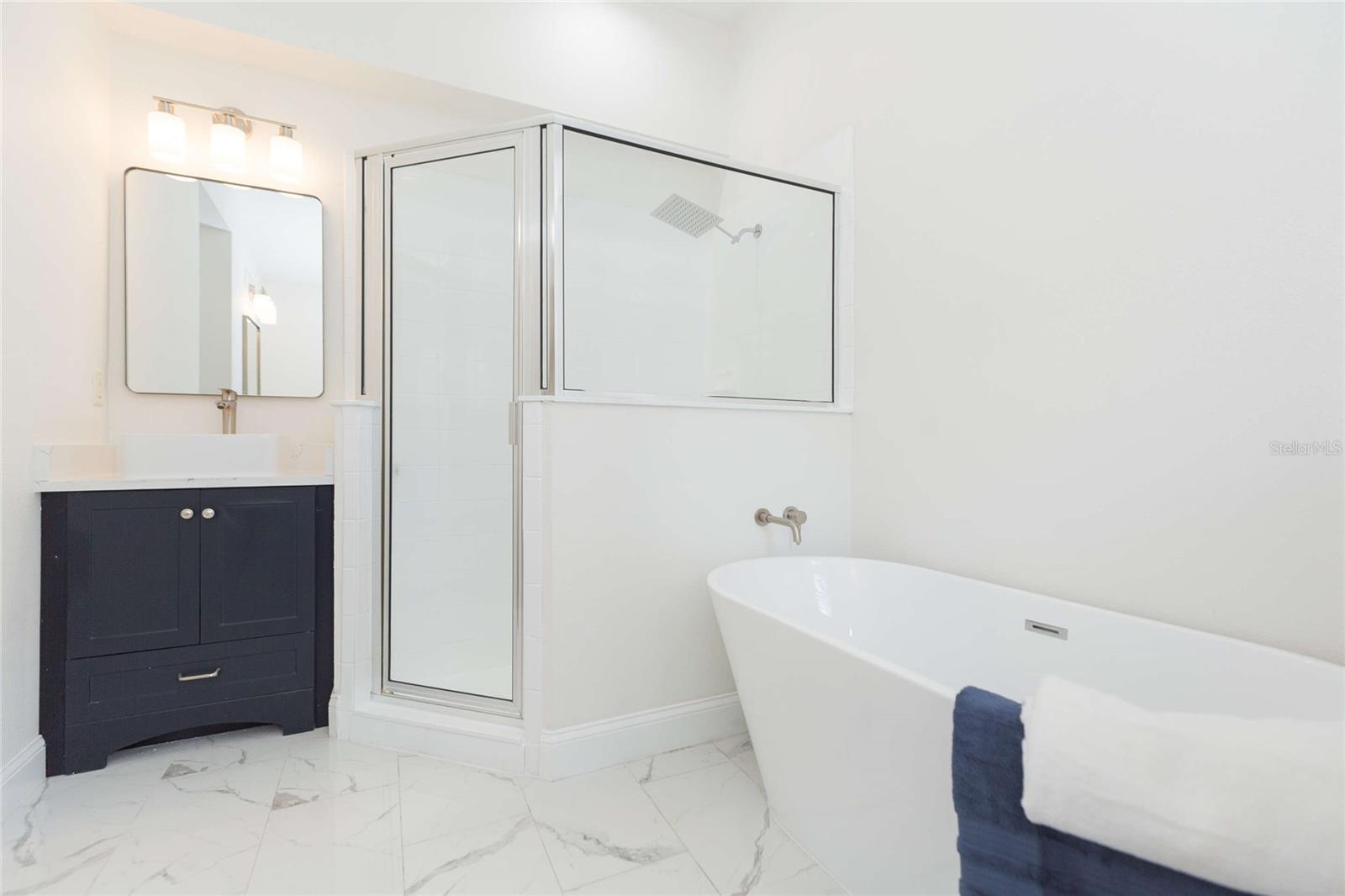 304 APACHE LN, SEFFNER, FL, 33584