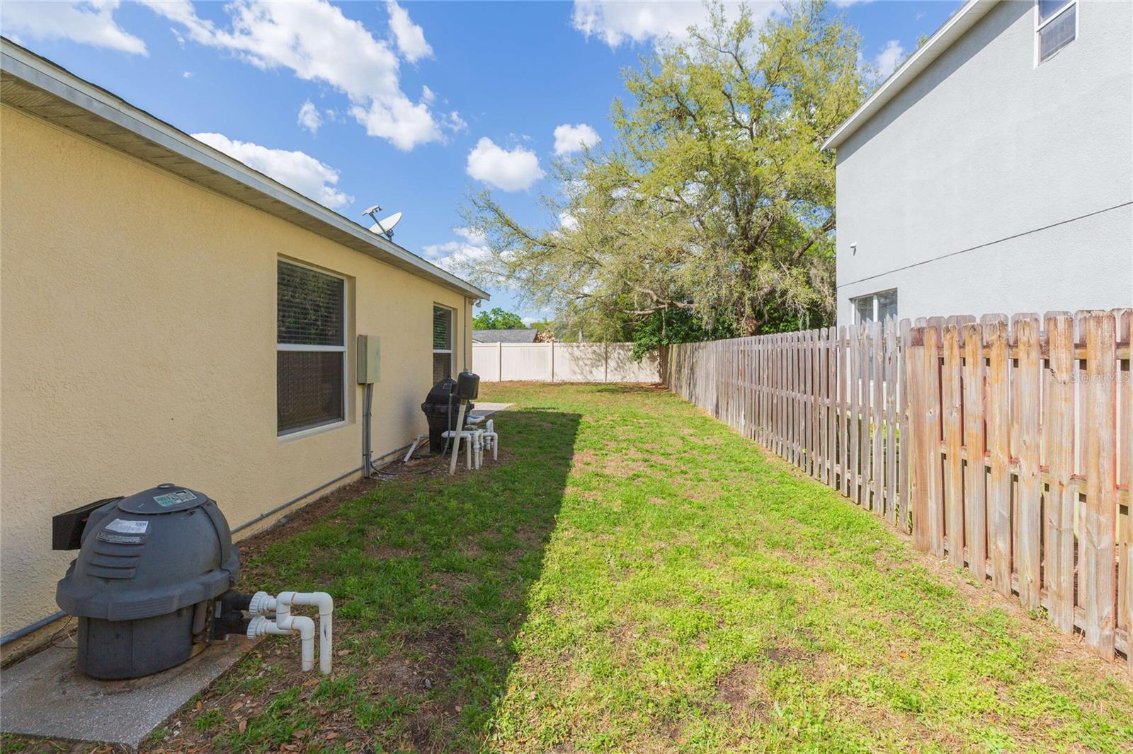 304 APACHE LN, SEFFNER, FL, 33584
