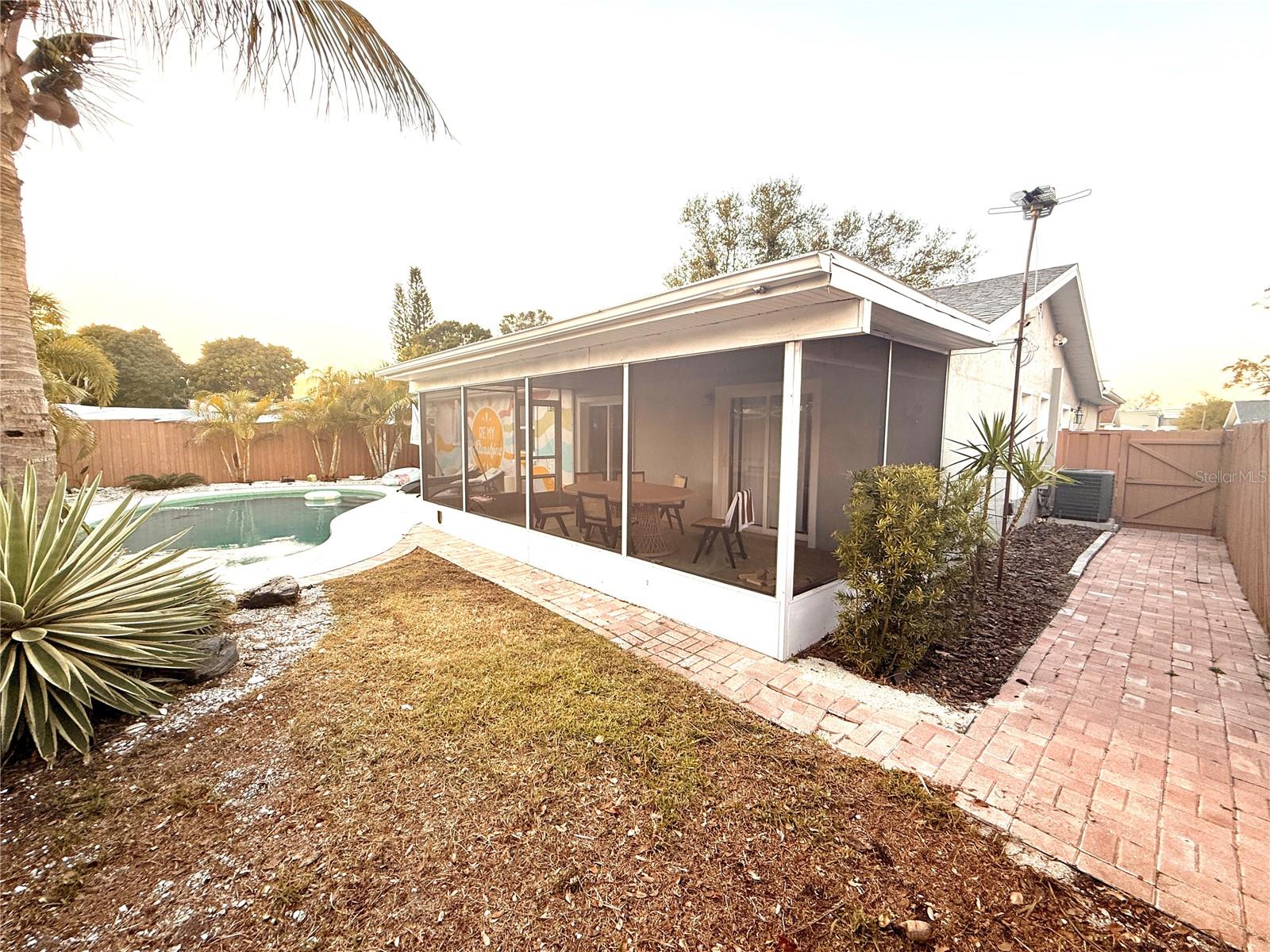 7812 POWDER HORN CIR, LARGO, FL, 33773