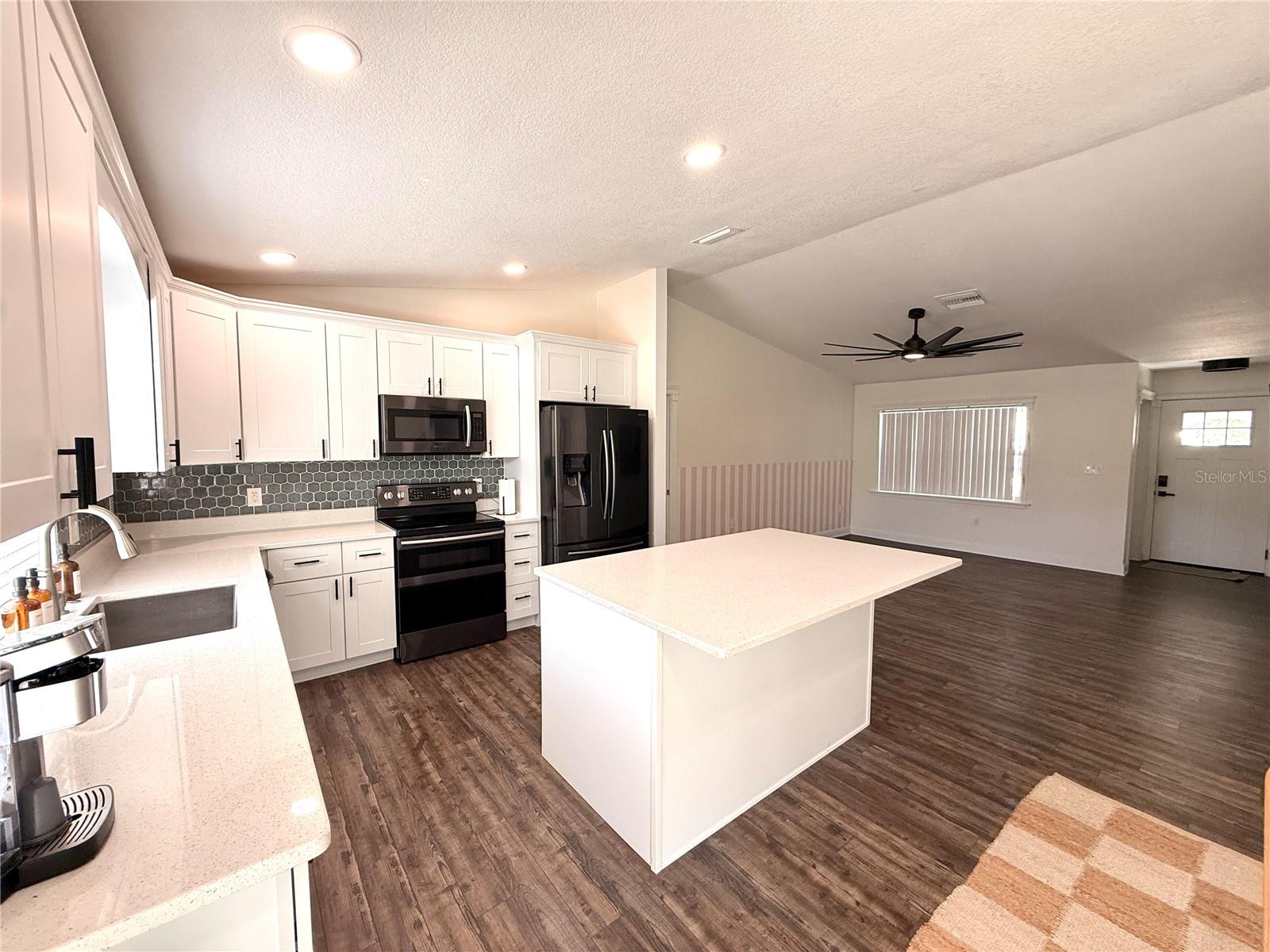 7812 POWDER HORN CIR, LARGO, FL, 33773