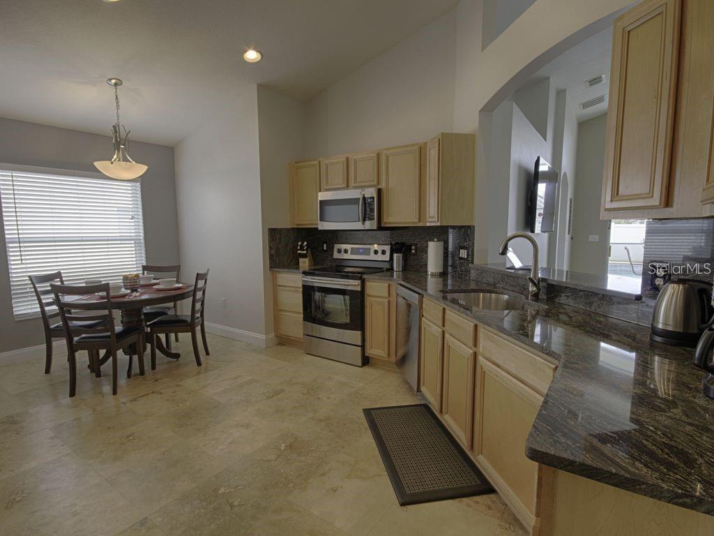 321 HENLEY CIR, DAVENPORT, FL, 33896