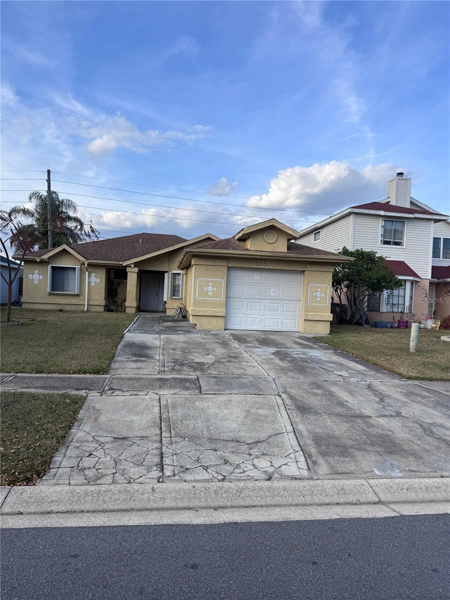 138 PINEWOOD CIR, KISSIMMEE, FL, 34743