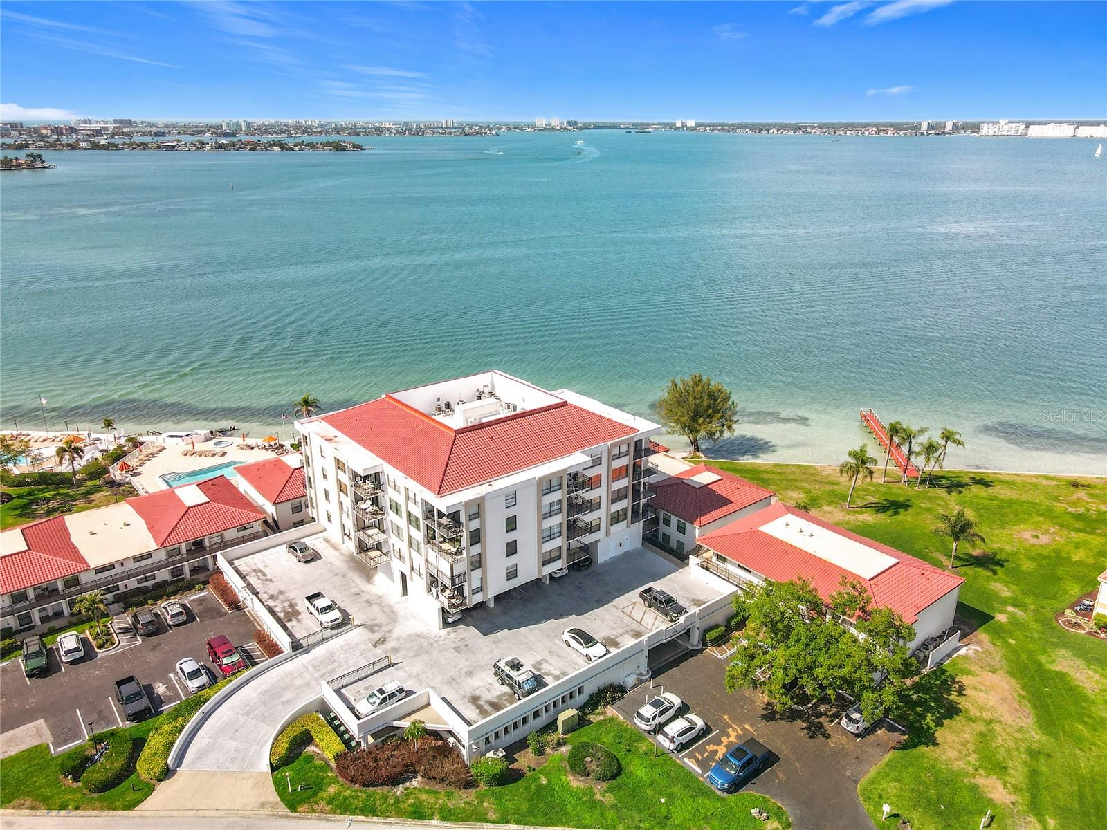 6211 SUN BLVD #211, ST PETERSBURG, FL, 33715