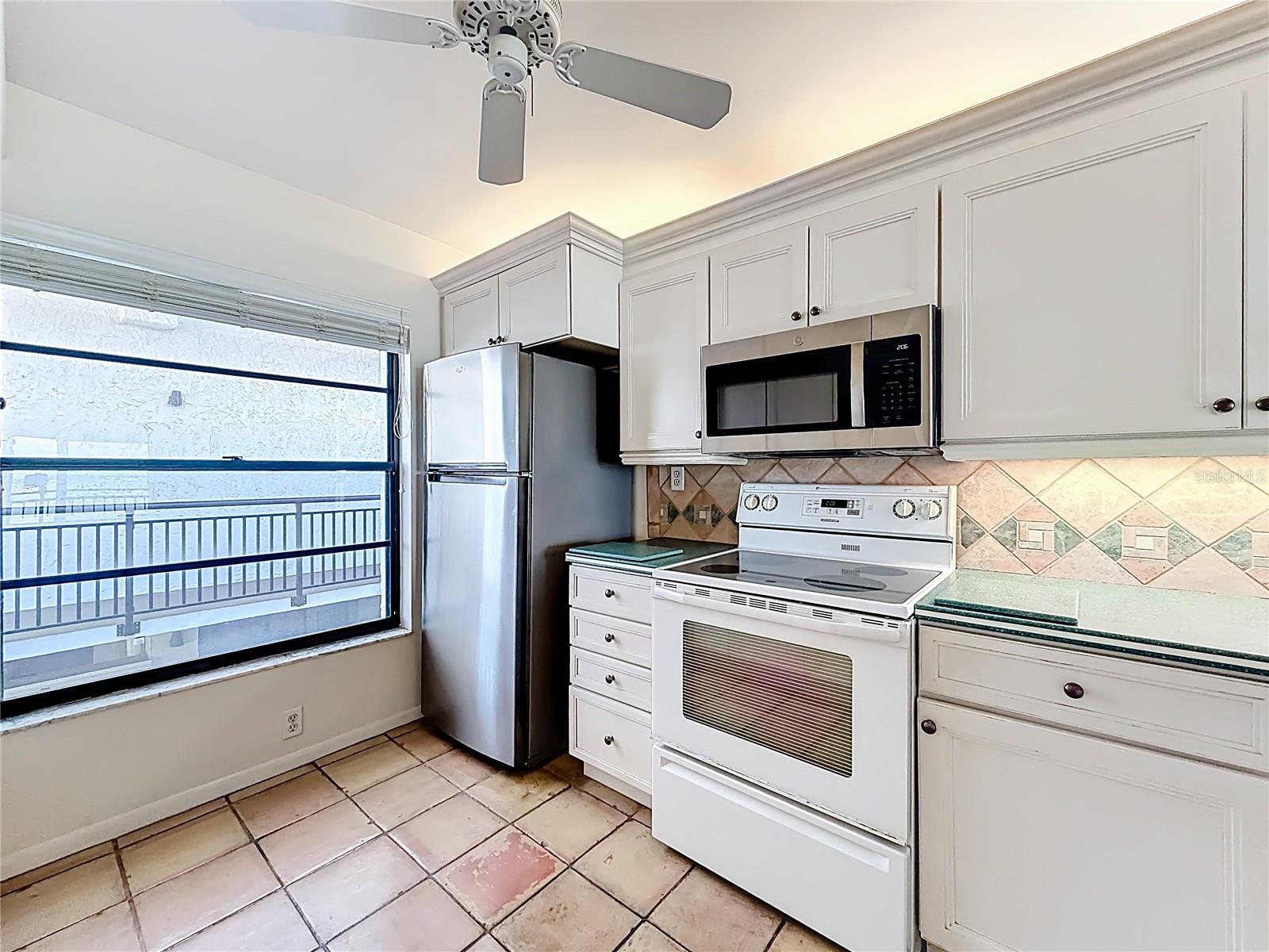 6211 SUN BLVD #211, ST PETERSBURG, FL, 33715