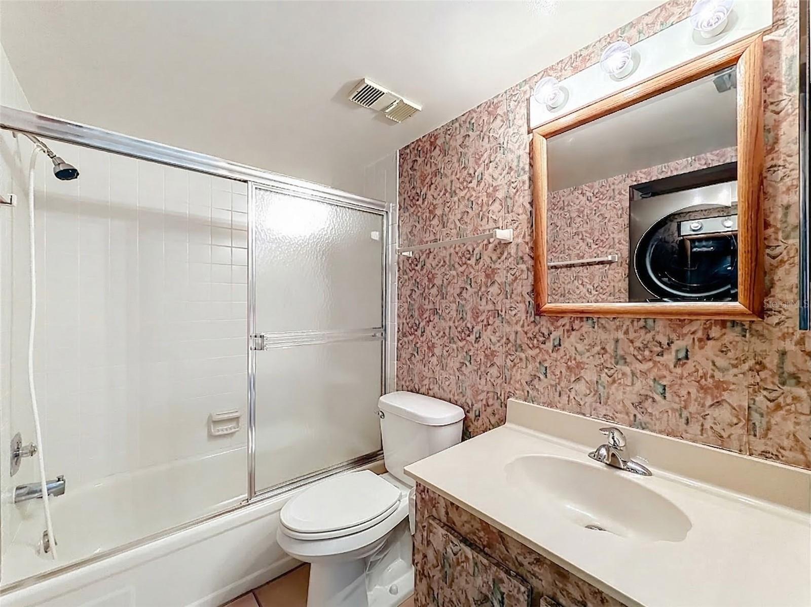6211 SUN BLVD #211, ST PETERSBURG, FL, 33715