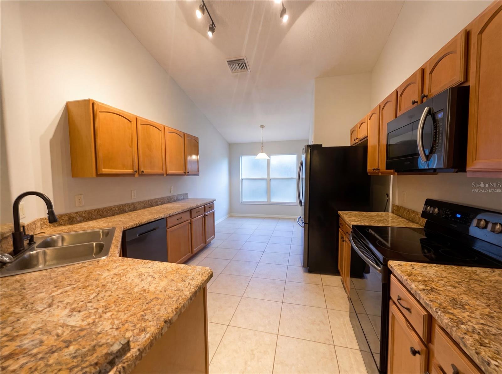 1148 GREENLEY AVE, GROVELAND, FL, 34736