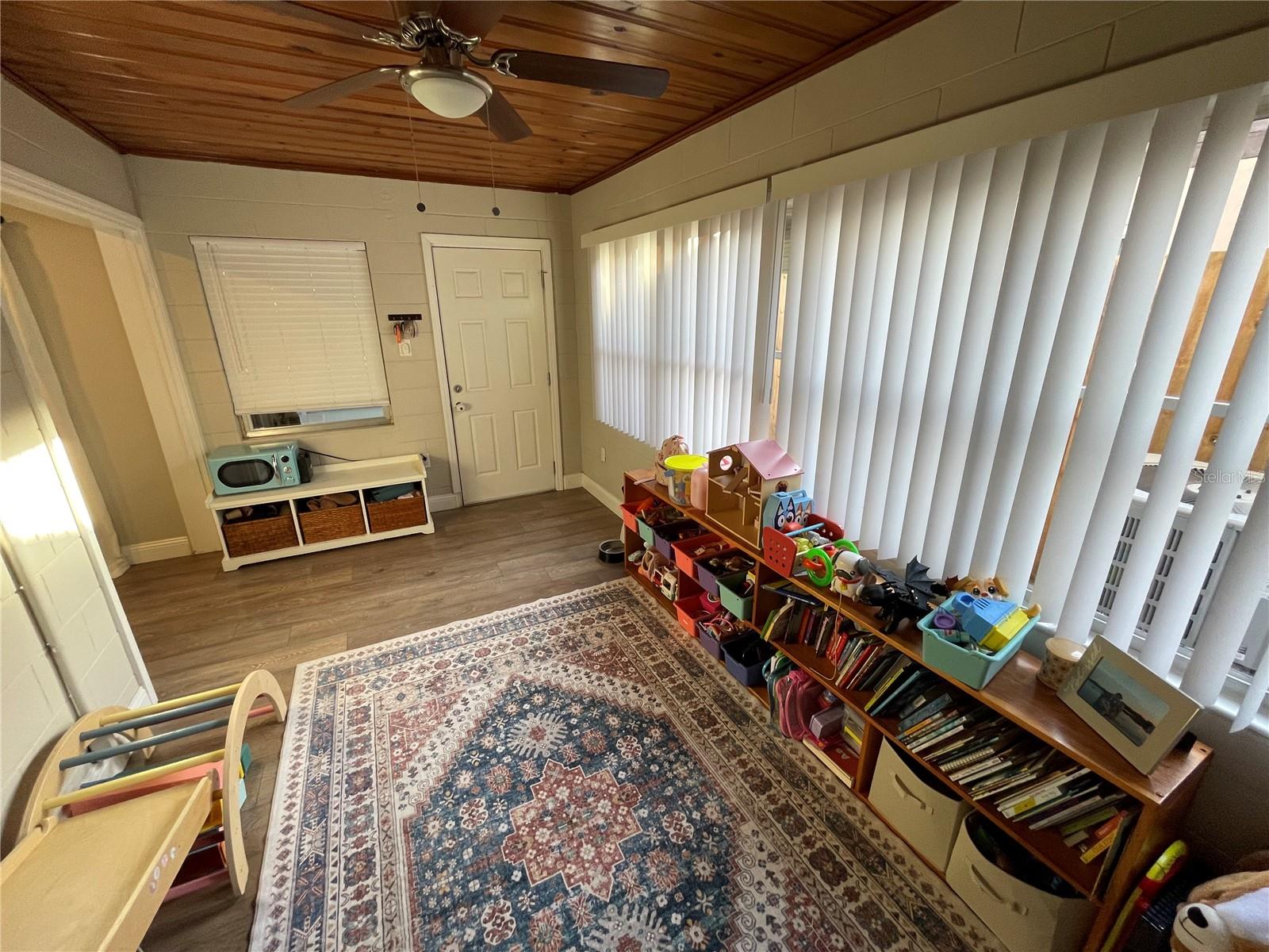 5535 BERTSVILLE RD, LADY LAKE, FL, 32159