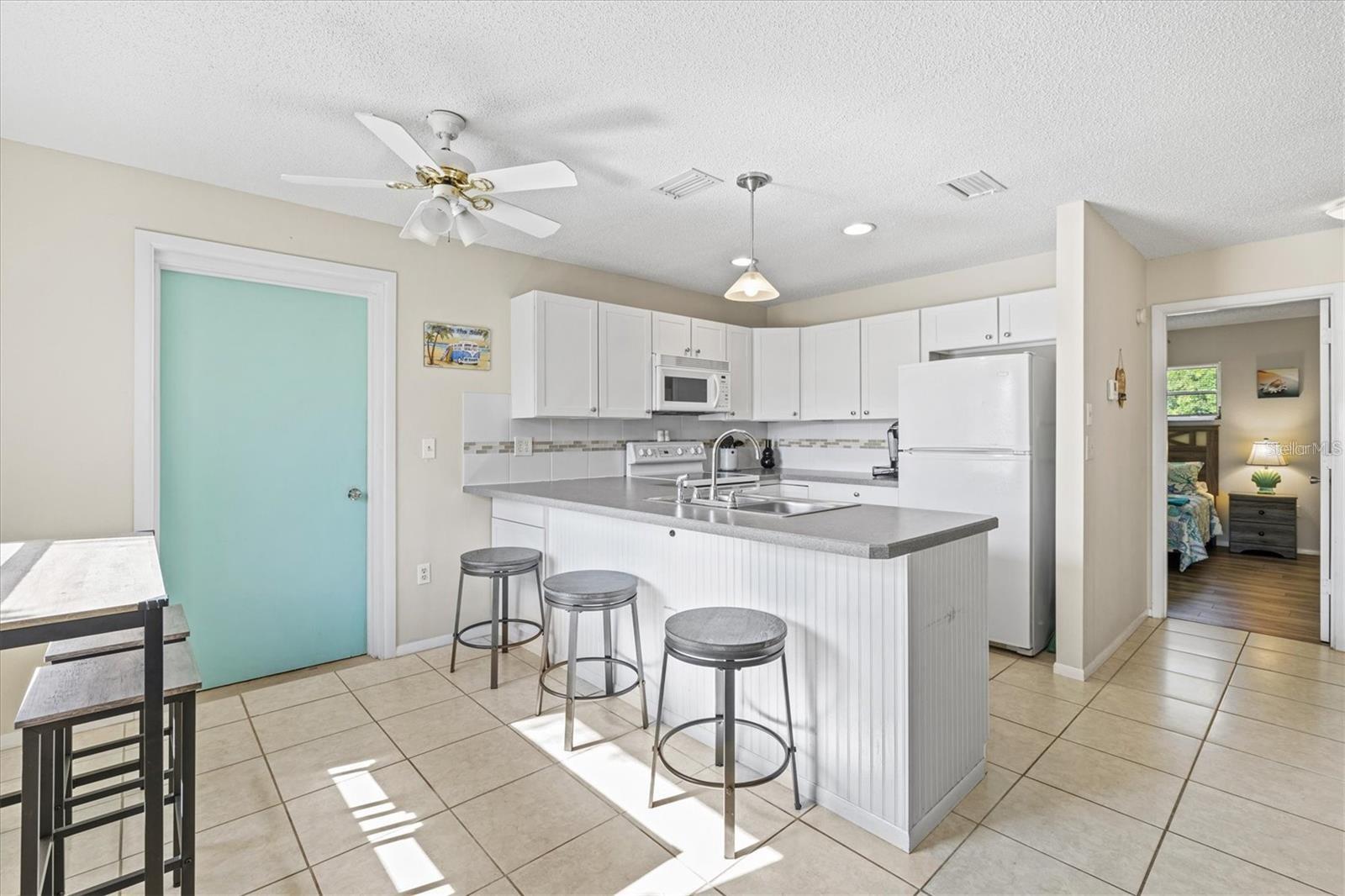 2214 MICHELE DR, SARASOTA, FL, 34231