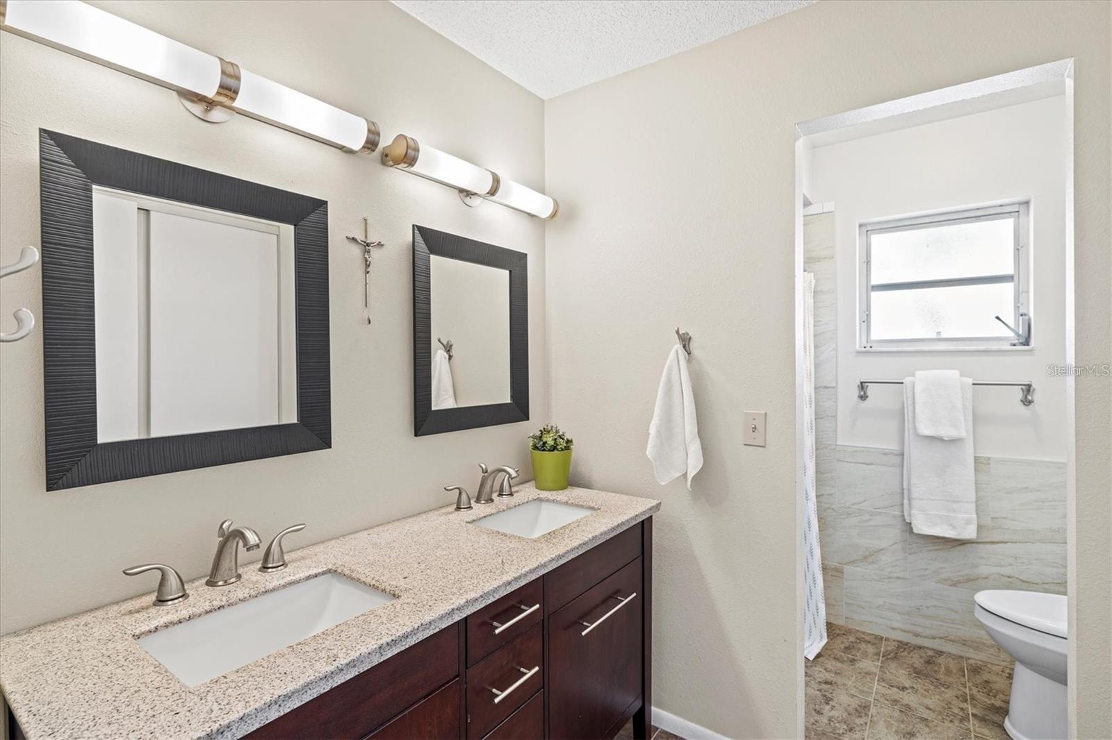 2214 MICHELE DR, SARASOTA, FL, 34231