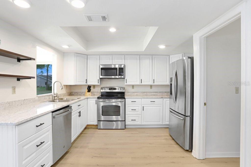 1409 INGRAM DR #75, SUN CITY CENTER, FL, 33573