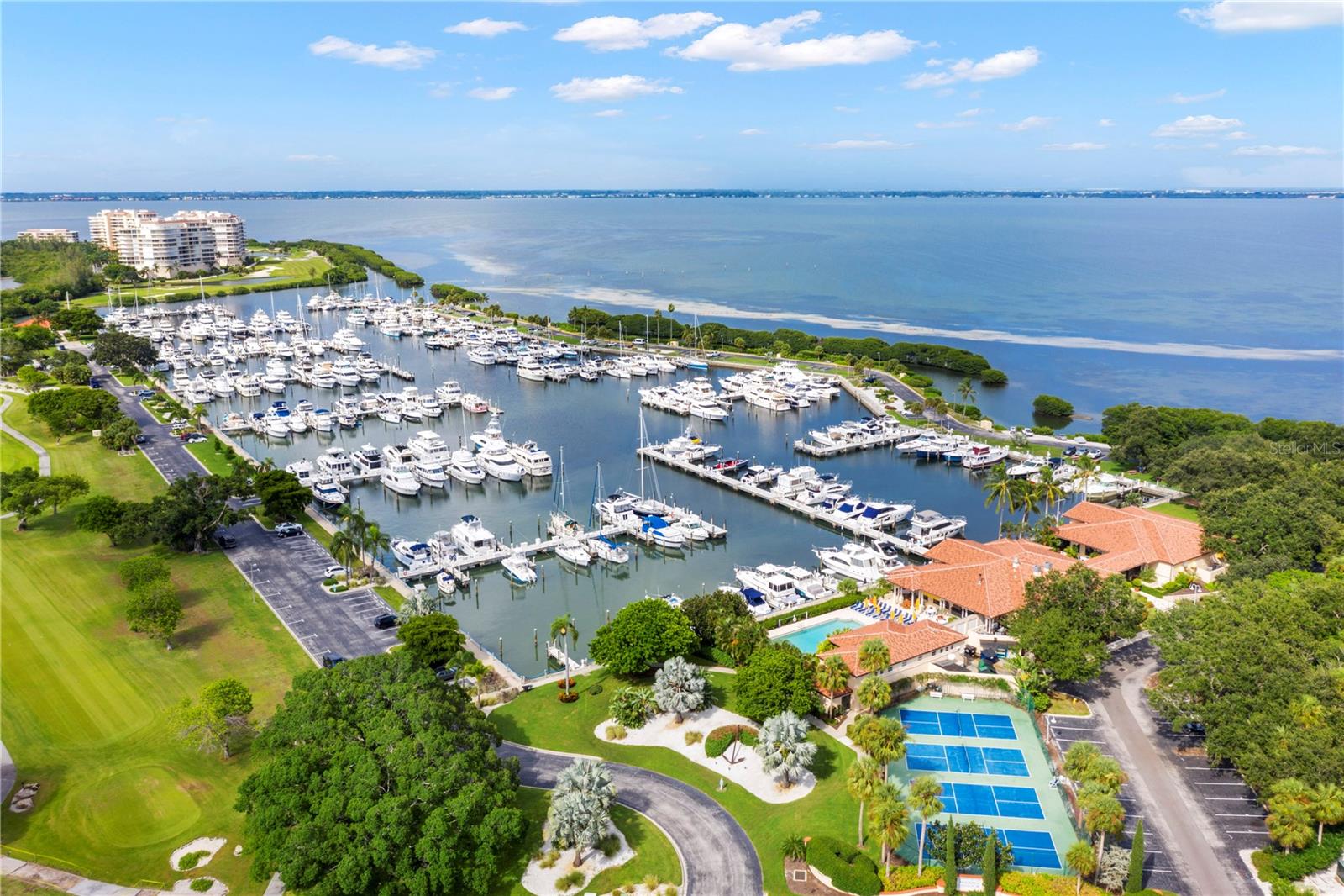 2600 HARBOURSIDE DR #C13, LONGBOAT KEY, FL, 34228