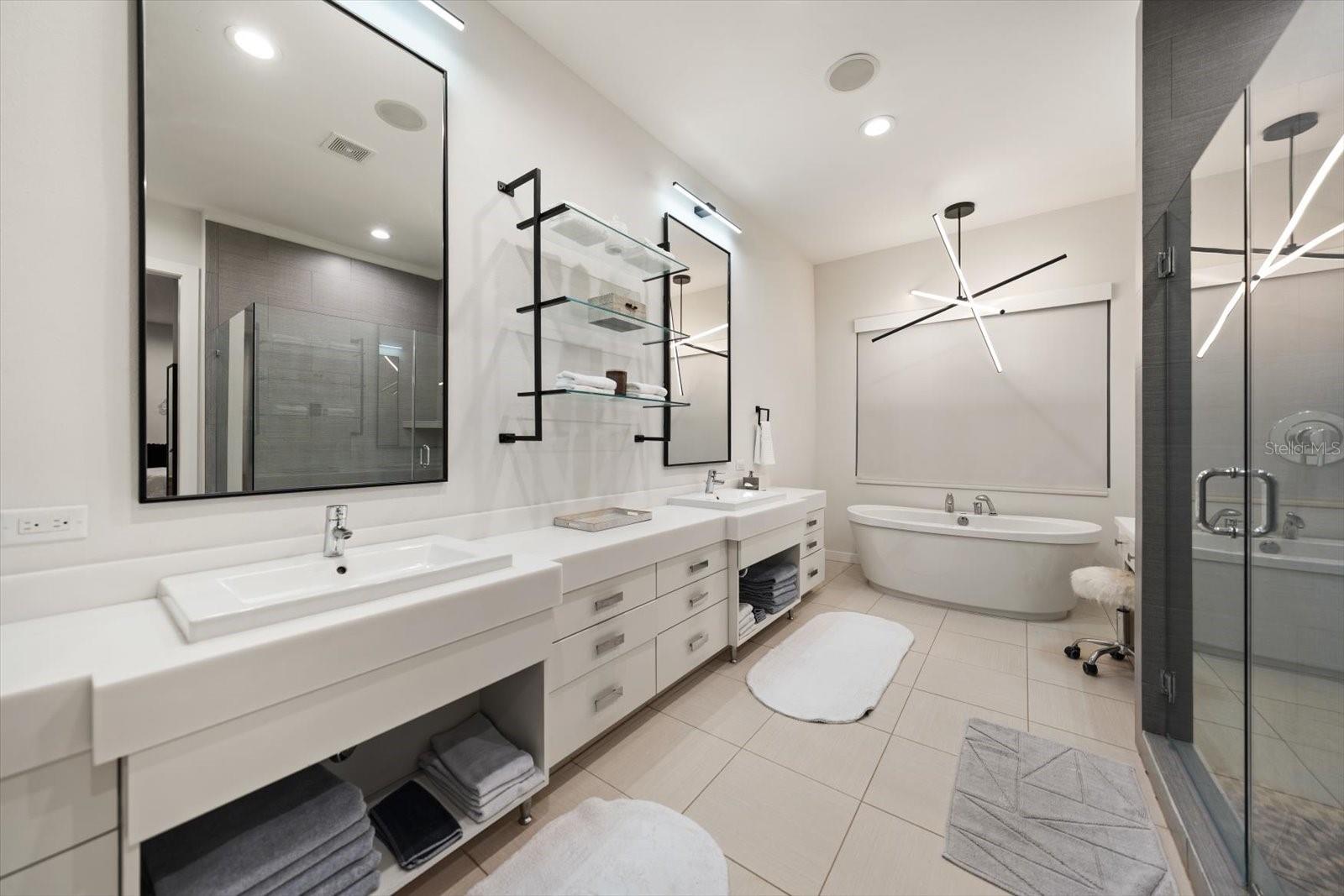 3901 W GRANADA ST, TAMPA, FL, 33629