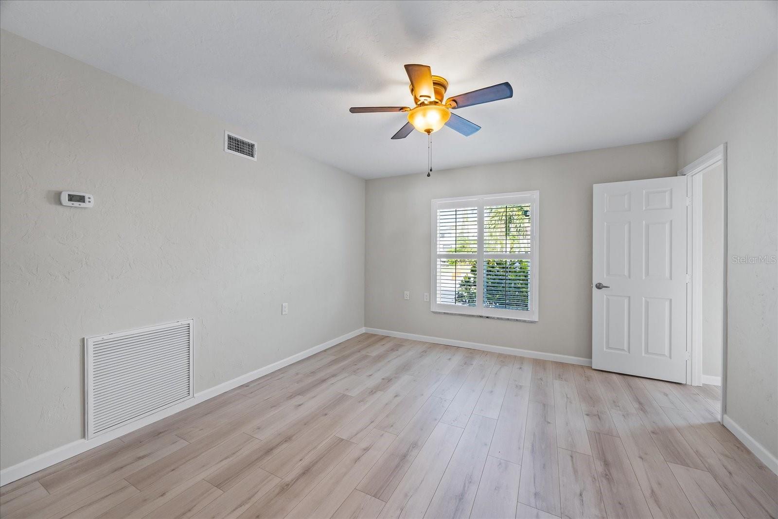 7886 9TH AVE S, ST PETERSBURG, FL, 33707