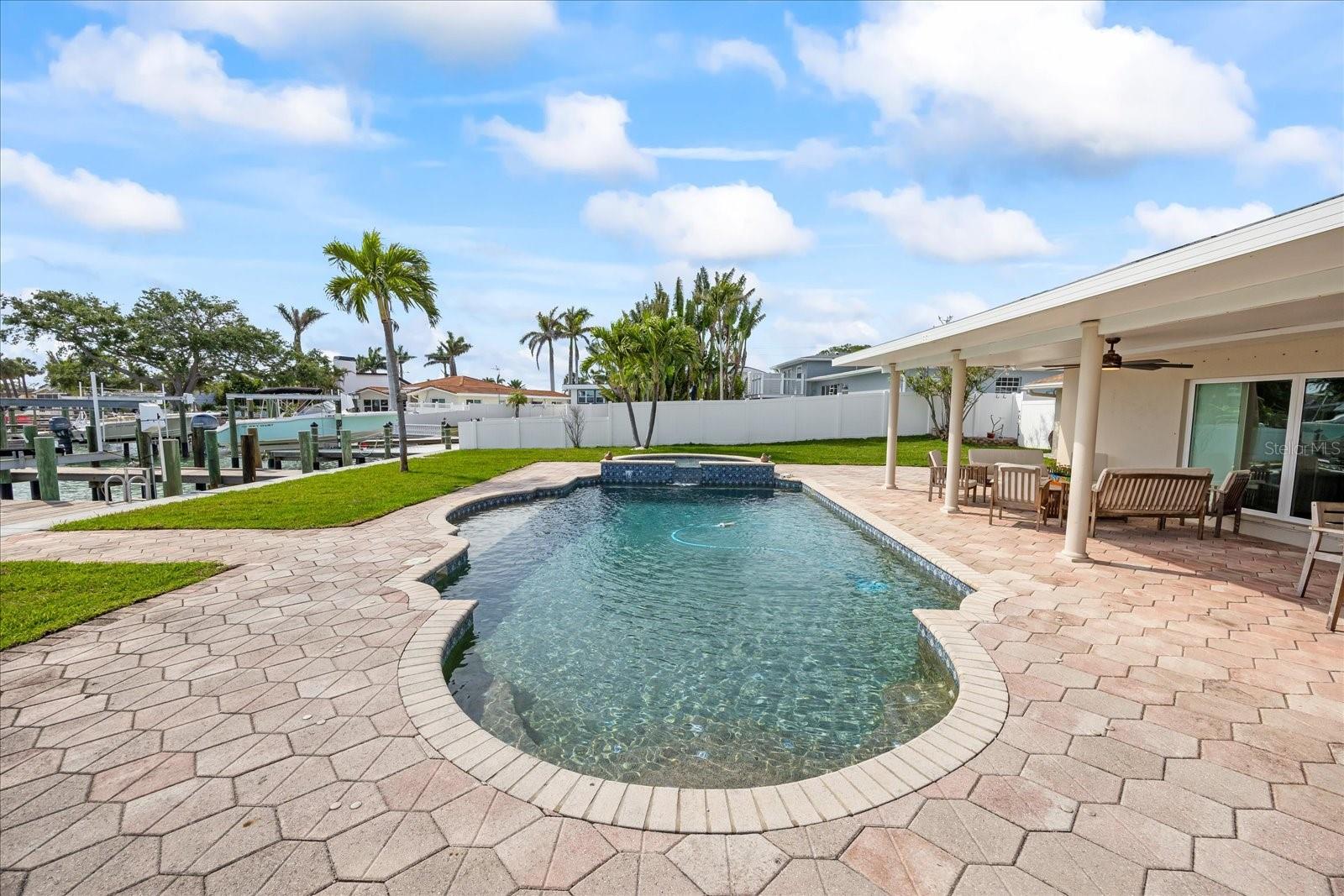 7886 9TH AVE S, ST PETERSBURG, FL, 33707
