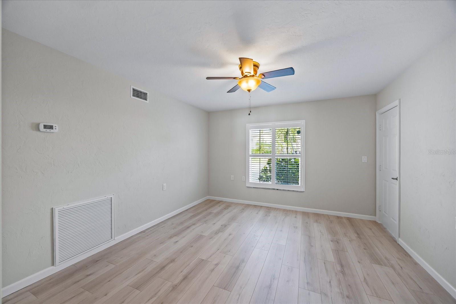 7886 9TH AVE S, ST PETERSBURG, FL, 33707