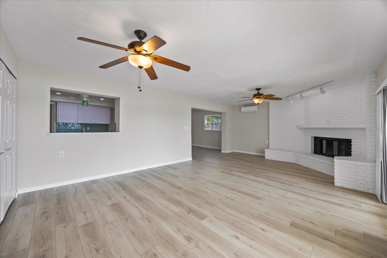 7886 9TH AVE S, ST PETERSBURG, FL, 33707