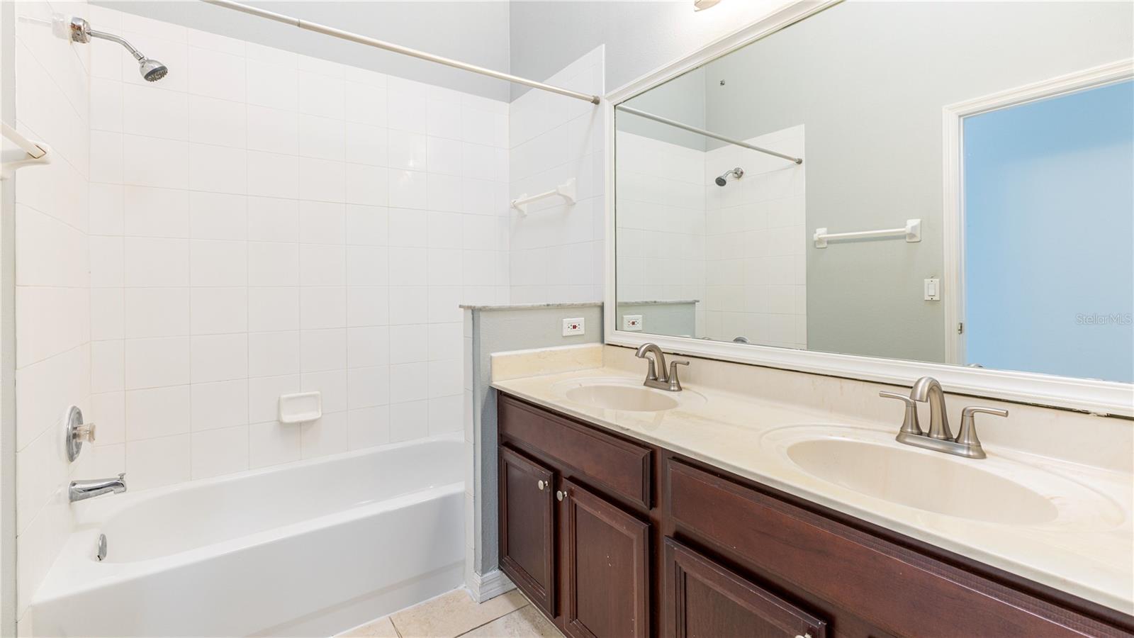 9842 DORIATH CIR, ORLANDO, FL, 32825
