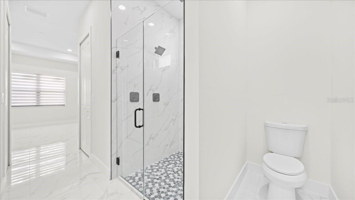 2220 NE 9TH PL, CAPE CORAL, FL, 33909
