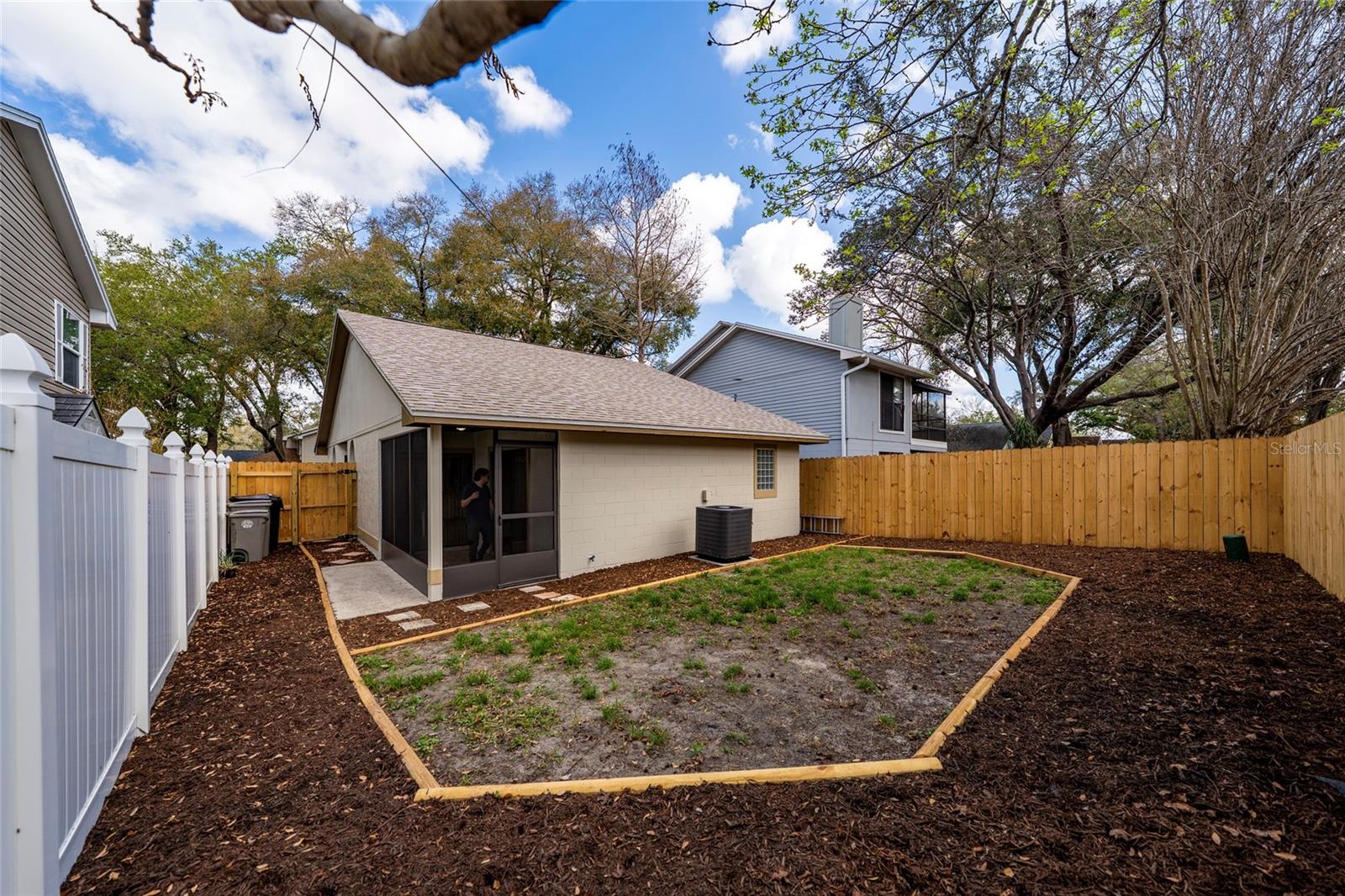 1254 INDIAN BLUFF DR, APOPKA, FL, 32703