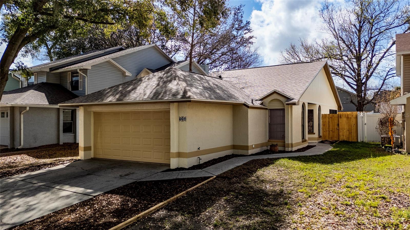 1254 INDIAN BLUFF DR, APOPKA, FL, 32703