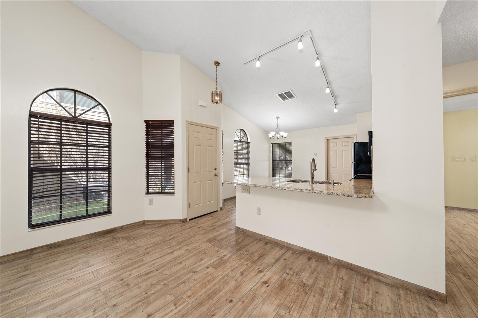 1254 INDIAN BLUFF DR, APOPKA, FL, 32703