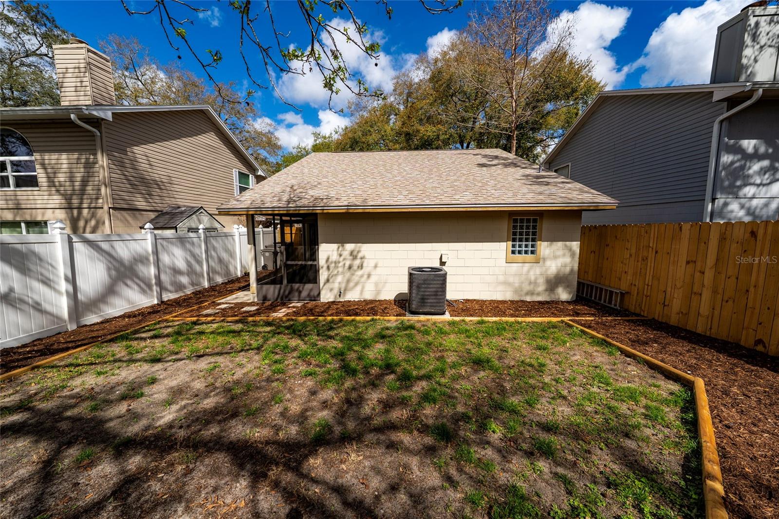 1254 INDIAN BLUFF DR, APOPKA, FL, 32703