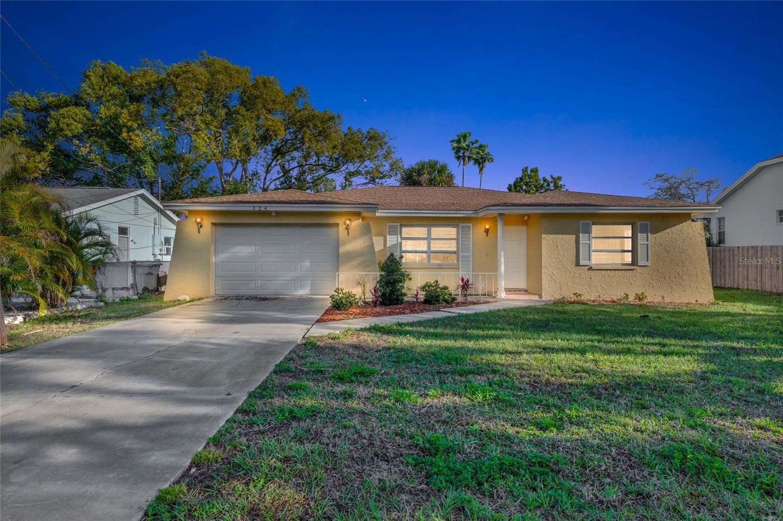 124 CRYSTAL BEACH AVE, CRYSTAL BEACH, FL, 34681