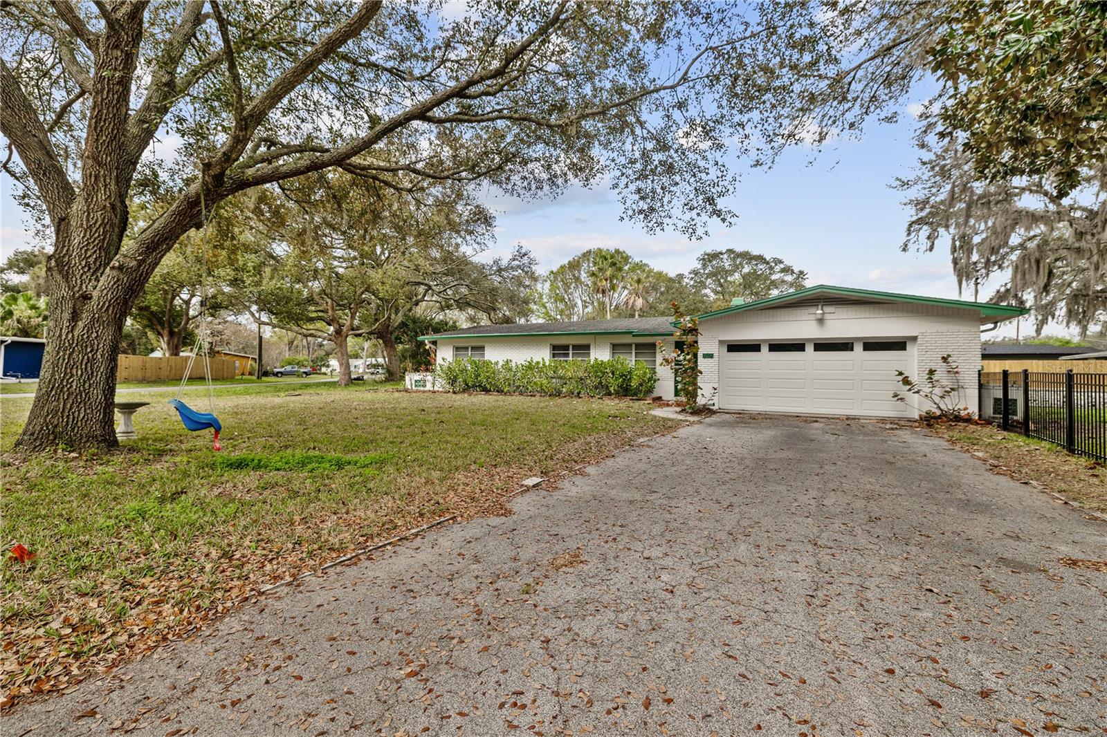 12902 FOREST HILLS DR, TAMPA, FL, 33612