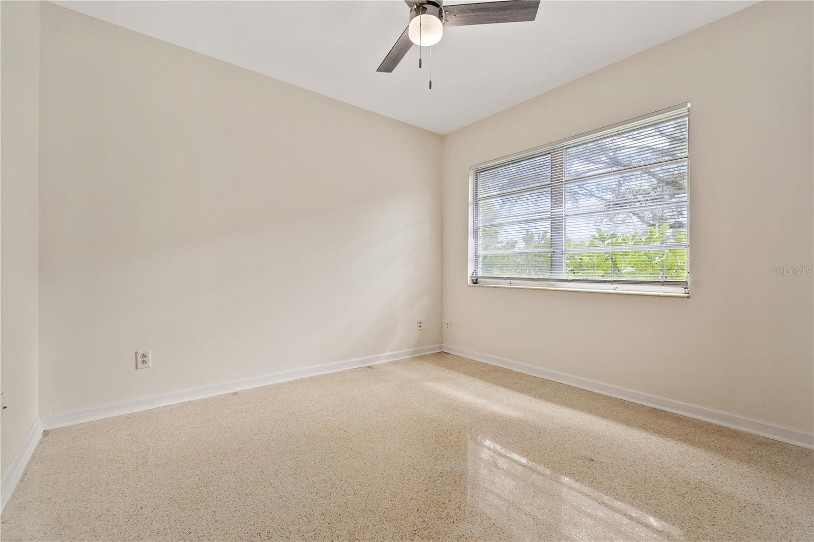 12902 FOREST HILLS DR, TAMPA, FL, 33612