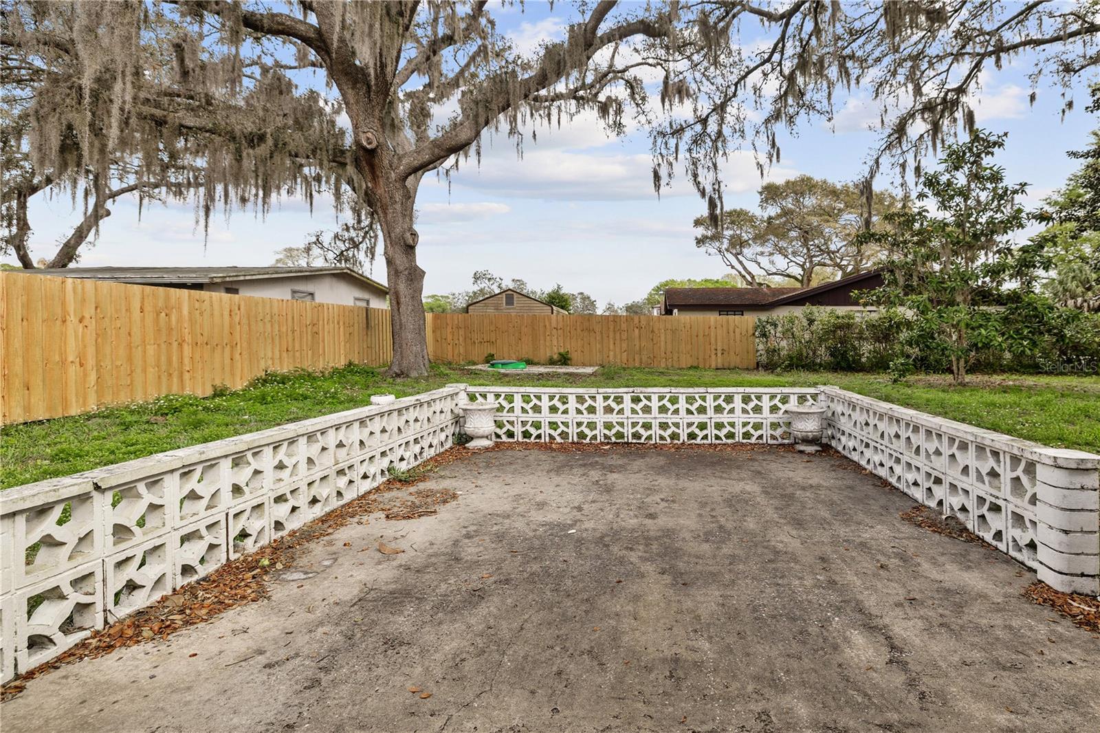 12902 FOREST HILLS DR, TAMPA, FL, 33612