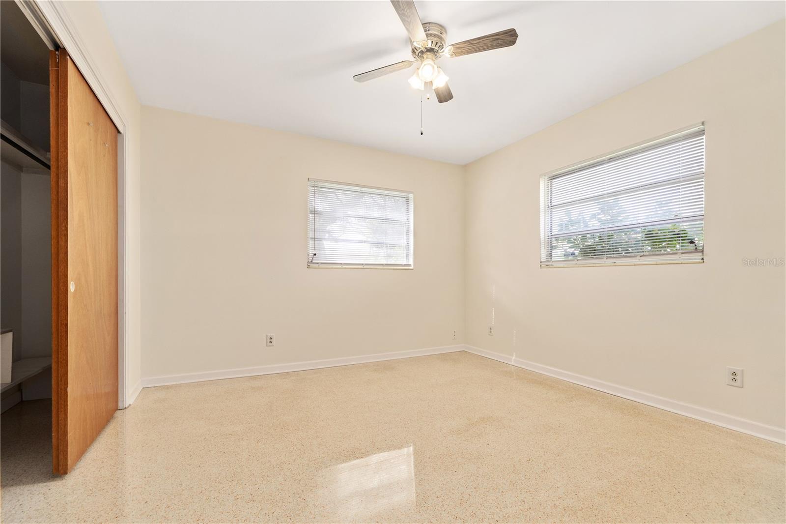 12902 FOREST HILLS DR, TAMPA, FL, 33612