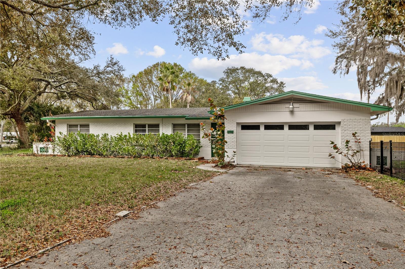 12902 FOREST HILLS DR, TAMPA, FL, 33612