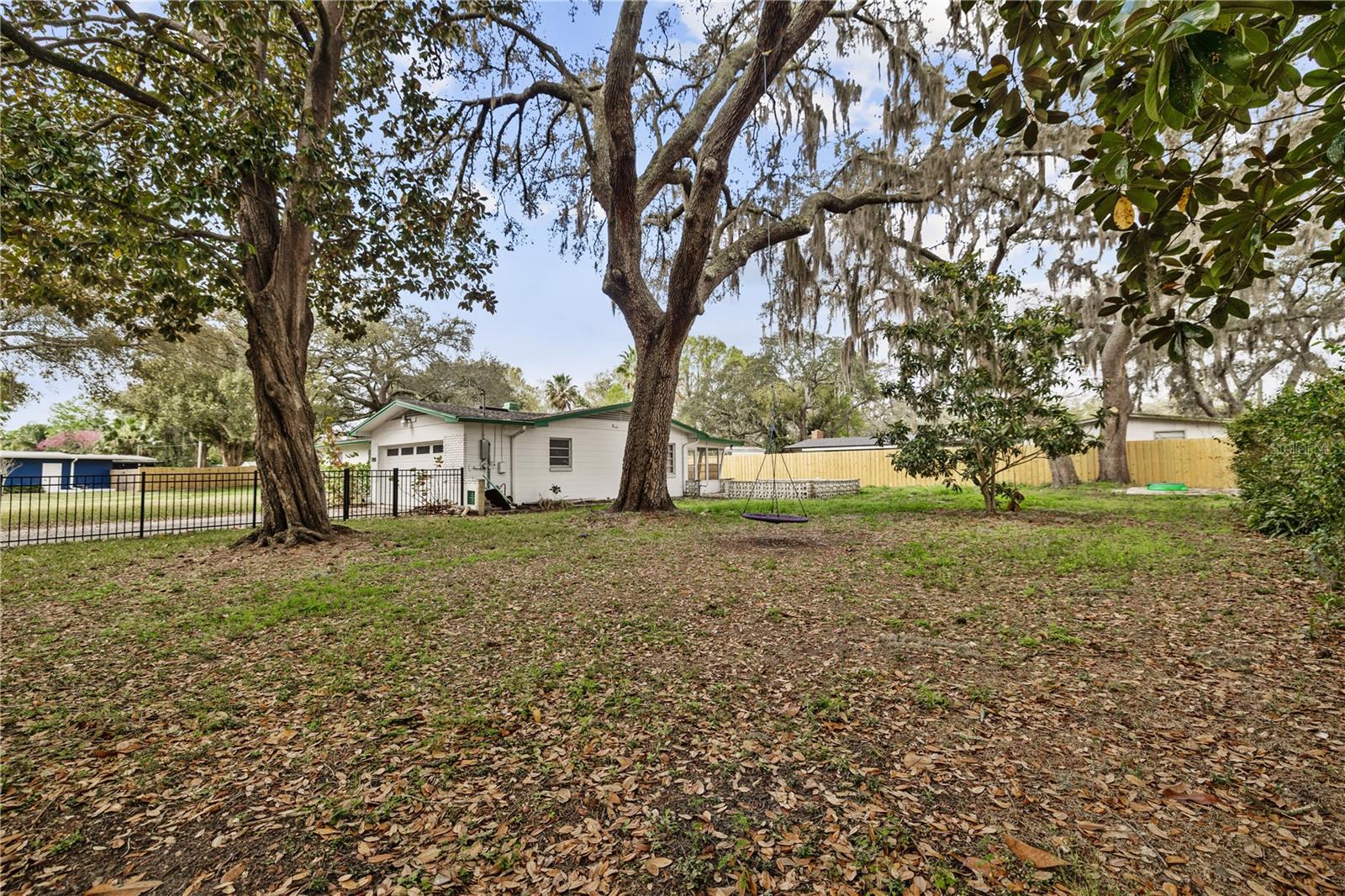 12902 FOREST HILLS DR, TAMPA, FL, 33612