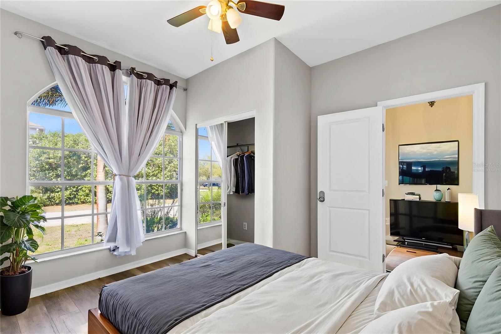 6658 LAKE PEMBROKE PL, ORLANDO, FL, 32829