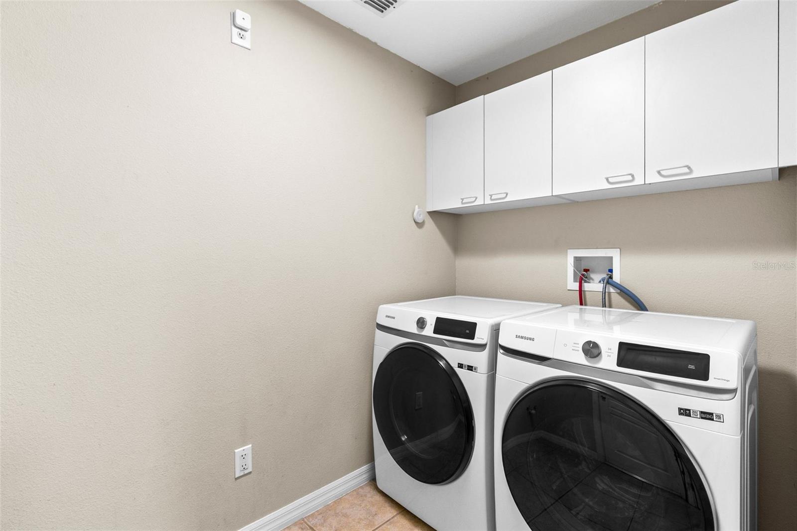 6658 LAKE PEMBROKE PL, ORLANDO, FL, 32829