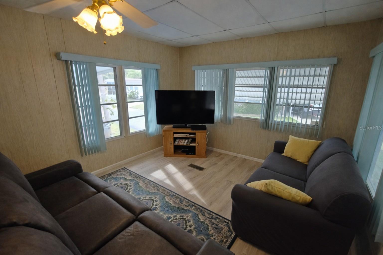 1600 N OLD COACHMAN RD RD #806, CLEARWATER, FL, 33765