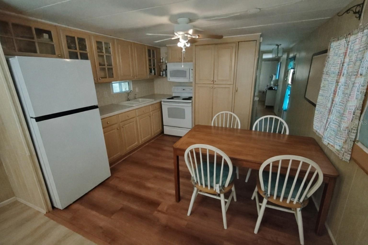1600 N OLD COACHMAN RD RD #806, CLEARWATER, FL, 33765